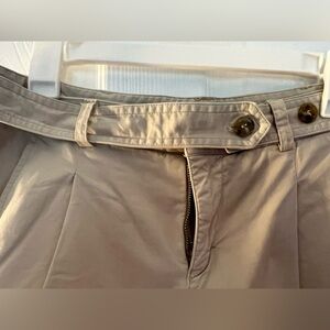 Size 6 Vince cargo shorts